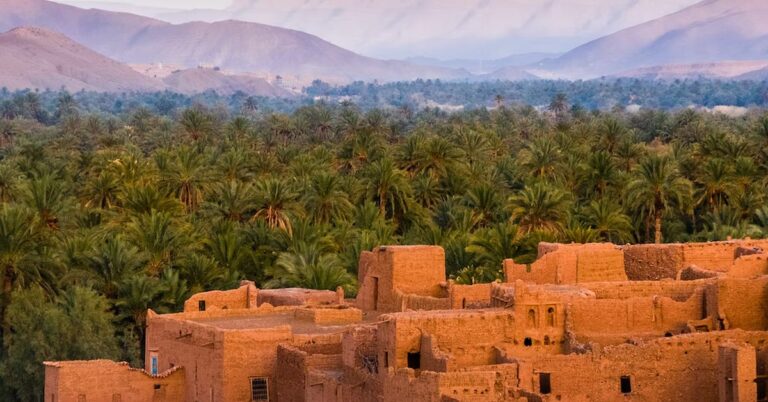 Quelles applications installer pour voyager au Maroc