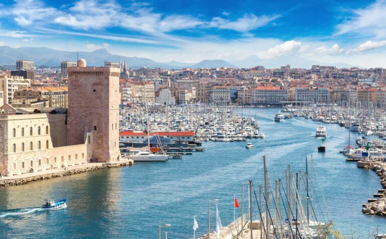 Découvrez les meilleures applications pour des voyages inoubliables en France